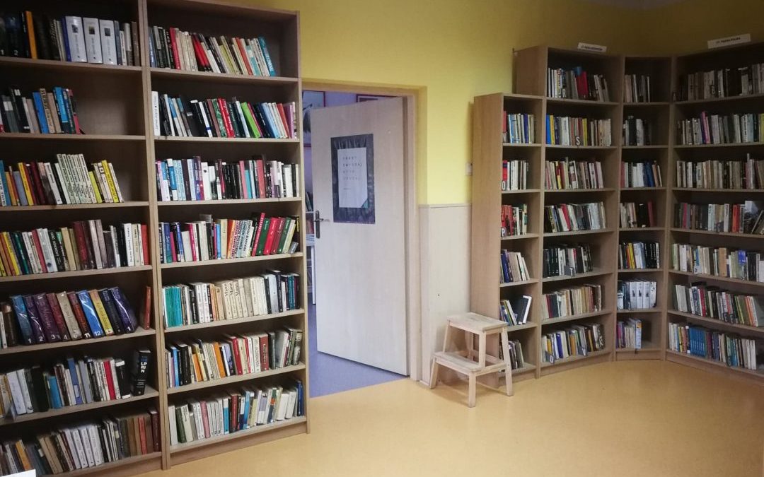 Biblioteka w Iwanowicach otwarta dla Czytelników!!!