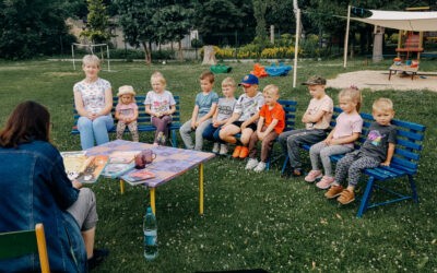 „Cała Polska Czyta Dzieciom”- Głośne czytanie pod chmurką- w Przedszkolu „Słoneczne” oddział w Sieciechowicach