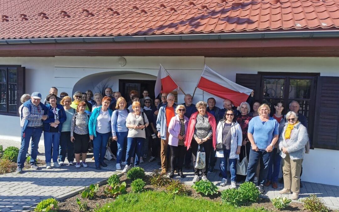 Seniorzy z Stowarzyszenia Willa Decjusza