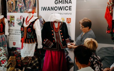 Warsztaty o stroju krakowskim w Muzeum Regionalnym w Iwanowicach