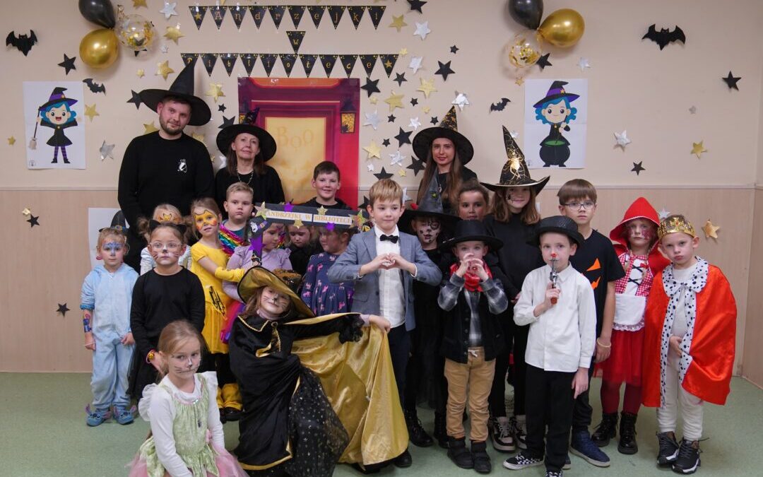 Andrzejki w Bibliotece – GBP w Iwanowicach!