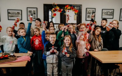 Warsztaty tworzenia lalek motanek w strojach krakowskich