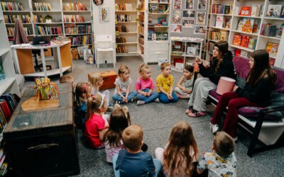Odwiedziny grup przedszkolnych w filii Gminnej Biblioteki Publicznej w Widomej